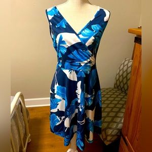 Gorgeous faux wrap knee-length blue sundress w/ pockets Sz M